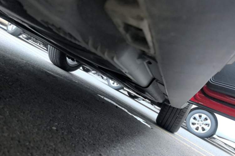 Used Porsche Macan 2023 Macan 2.0T Right Side Sill