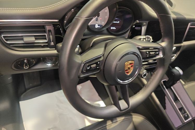 Used Porsche Macan 2023 Macan S 2.9T Steering Wheel
