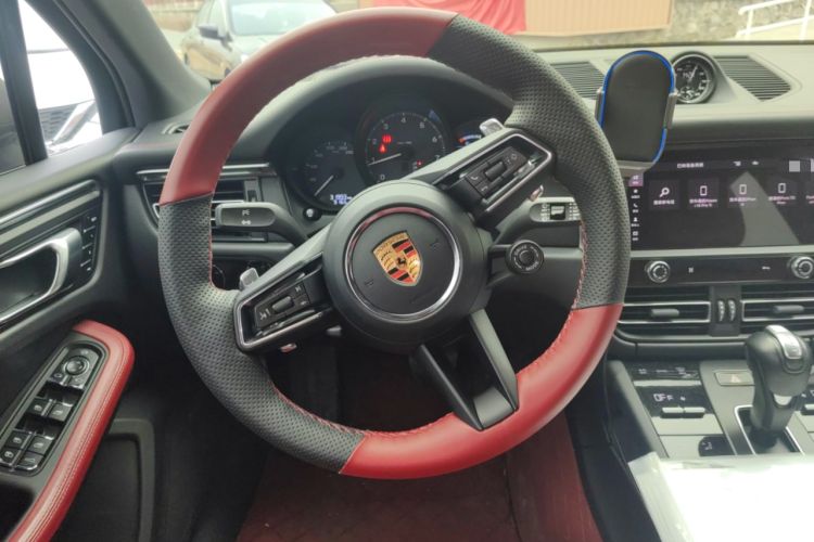 Used Porsche Macan 2023 Macan 2.0T Steering Wheel