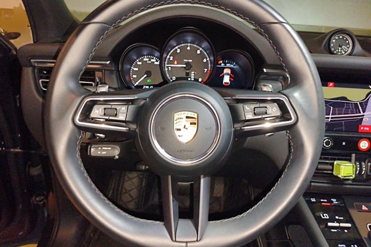 Used Porsche Macan 2023 Macan 2.0T Steering Wheel