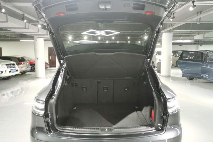 Used Porsche Macan 2023 Macan 2.0T Trunk