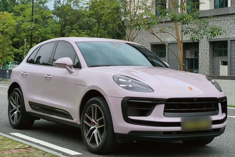 Used Porsche Macan 2023 Macan S 2.9T Exterior 3