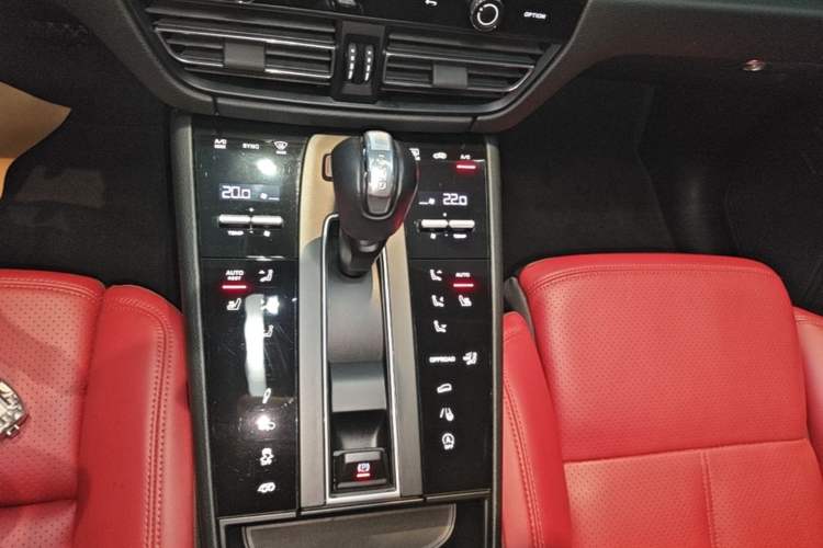 Used Porsche Macan 2023 Macan S 2.9T Gear Lever