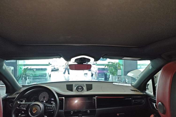 Used Porsche Macan 2023 Macan S 2.9T Headliner