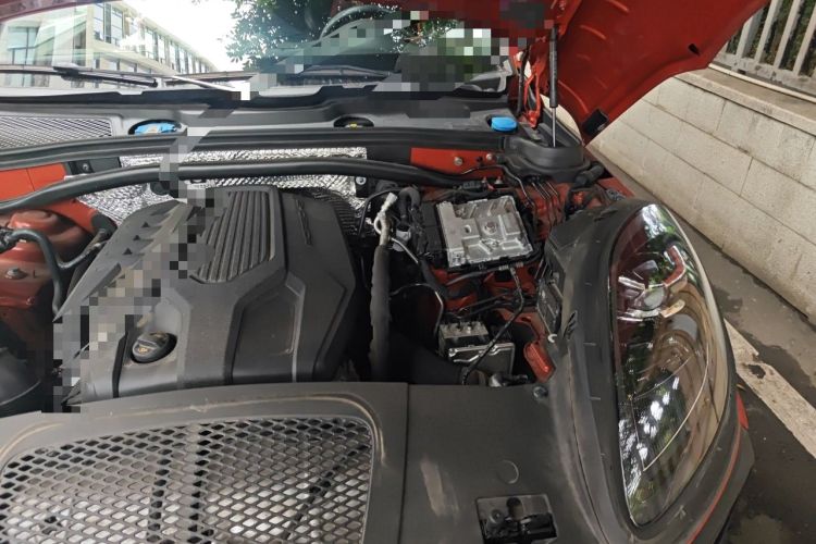 Used Porsche Macan 2023 Macan 2.0T Engine Bay Left