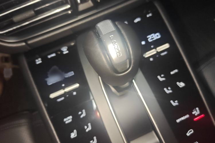 Used Porsche Macan 2023 Macan 2.0T Gear Lever