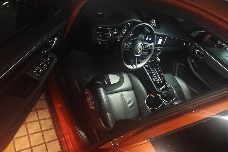Used Porsche Macan 2023 Macan 2.0T Interior 3