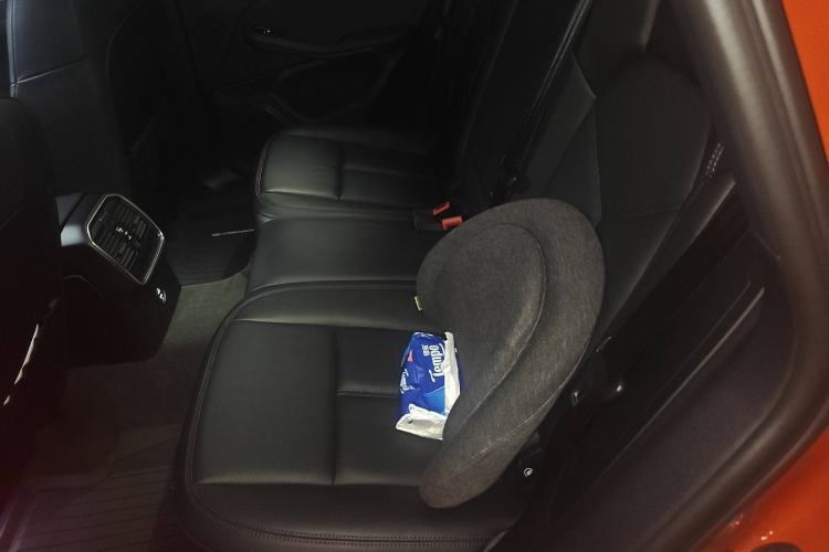 Used Porsche Macan 2023 Macan 2.0T Interior 4