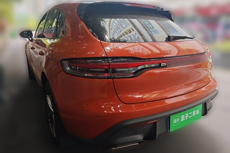 Used Porsche Macan 2023 Macan 2.0T Rear Left 45 Deg