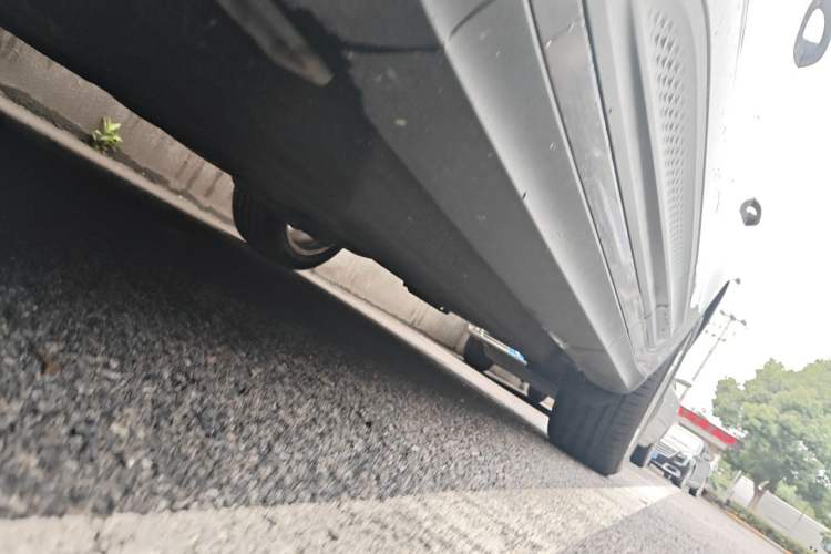 Used Porsche Macan 2023 Macan 2.0T Chassis Front Left