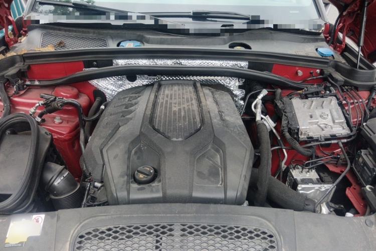Used Porsche Macan 2023 Macan 2.0T Engine Bay