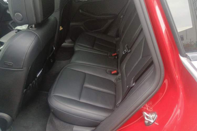 Used Porsche Macan 2023 Macan 2.0T Left Rear Seat