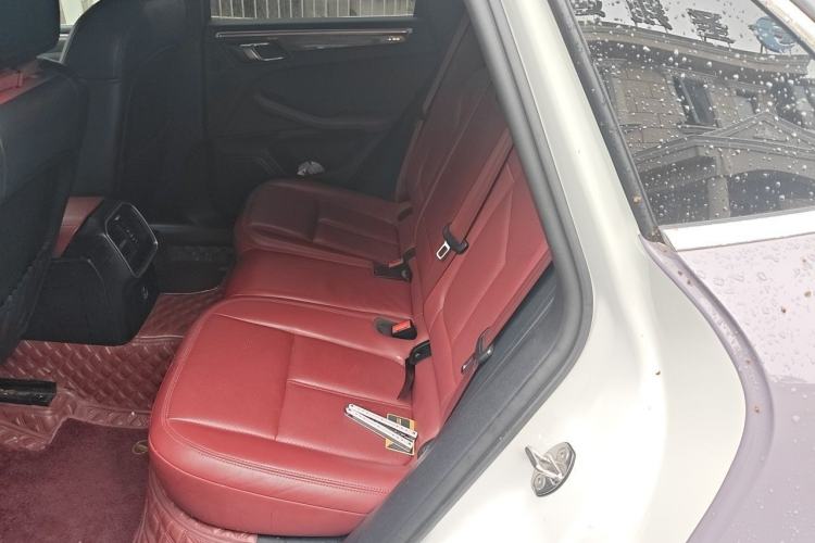 Used Porsche Macan 2023 Macan 2.0T Left Rear Seat