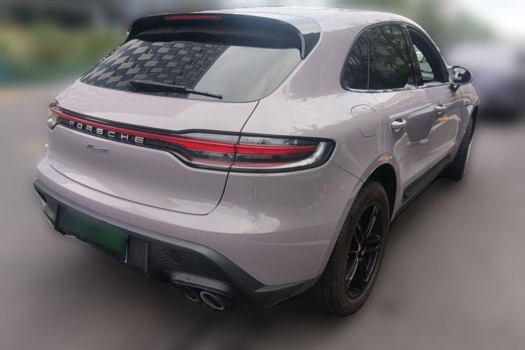 Used Porsche Macan 2023 Macan 2.0T Rear Right 45 Deg