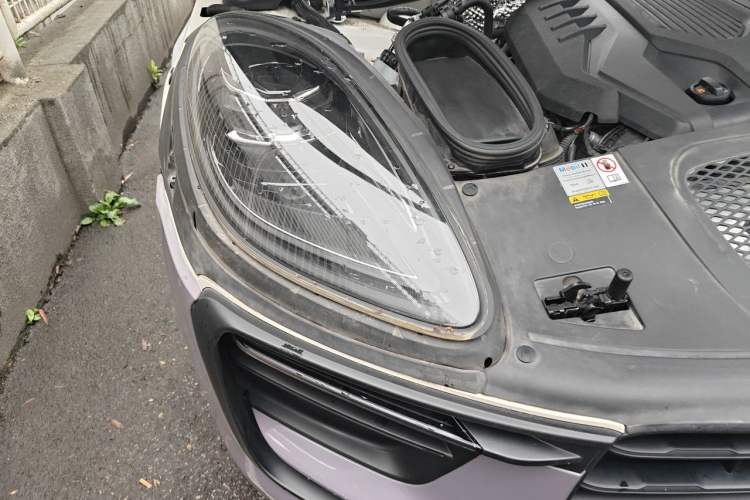 Used Porsche Macan 2023 Macan 2.0T Right Front Headlight