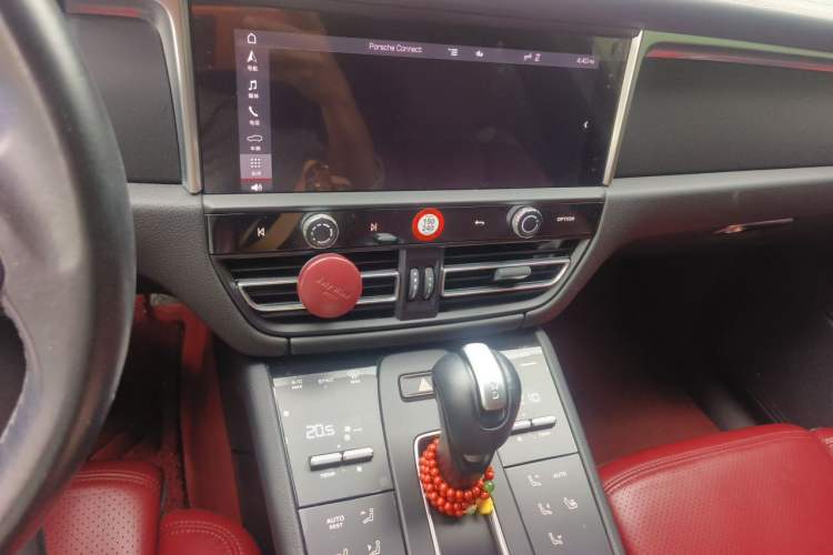Used Porsche Macan 2023 Macan 2.0T Audio And AC Panel