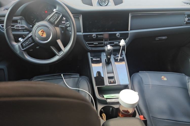 Used Porsche Macan 2023 Macan 2.0T Center Console