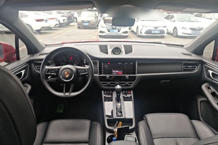 Used Porsche Macan 2023 Macan 2.0T Center Console
