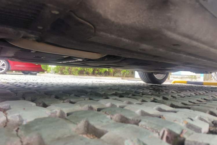 Used Porsche Macan 2023 Macan 2.0T Chassis Front Left