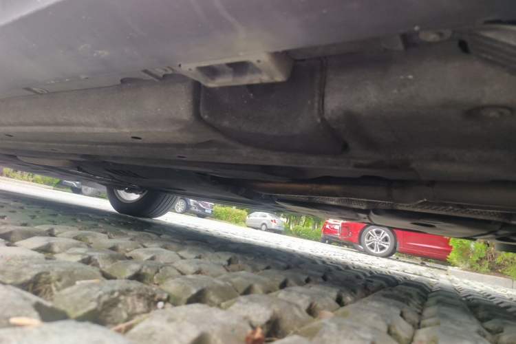 Used Porsche Macan 2023 Macan 2.0T Chassis Rear Left