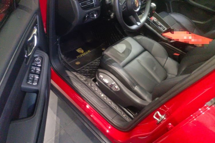 Used Porsche Macan 2023 Macan 2.0T Driver Seat