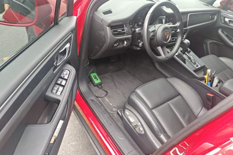 Used Porsche Macan 2023 Macan 2.0T Driver Seat