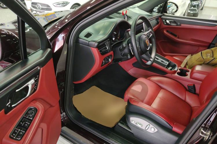 Used Porsche Macan 2023 Macan 2.0T Driver Seat