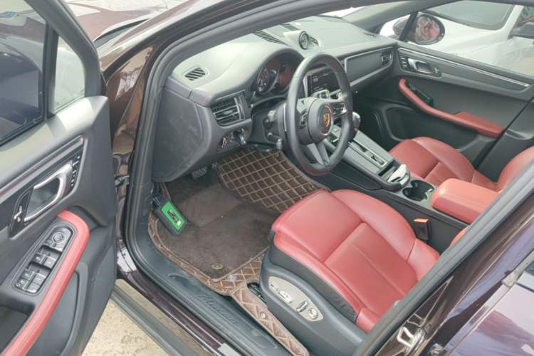 Used Porsche Macan 2023 Macan 2.0T Driver Seat