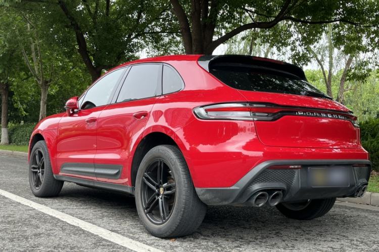 Used Porsche Macan 2023 Macan 2.0T Exterior 4