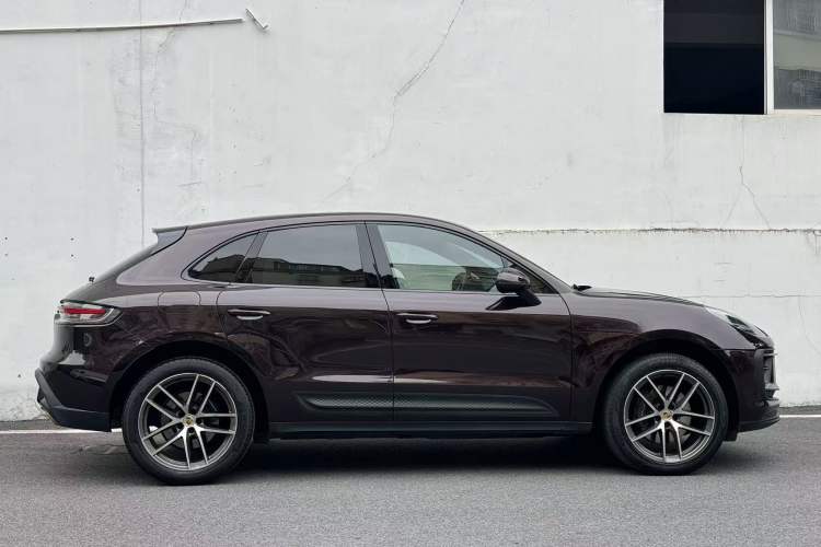 Used Porsche Macan 2023 Macan 2.0T Exterior 7