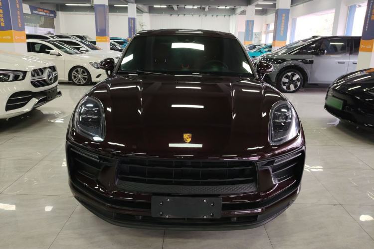 Used Porsche Macan 2023 Macan 2.0T Front