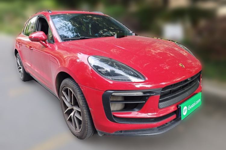 Used Porsche Macan 2023 Macan S 2.9T Front Right 45 Deg