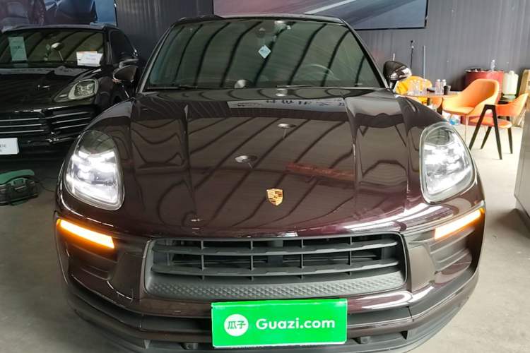 Used Porsche Macan 2023 Macan 2.0T Front