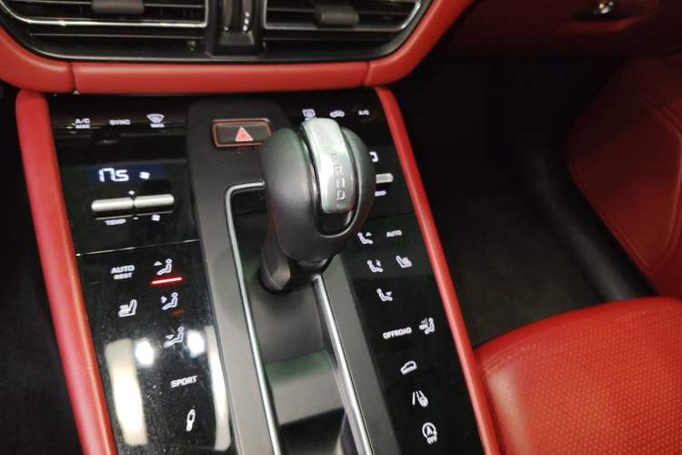 Used Porsche Macan 2023 Macan 2.0T Gear Lever