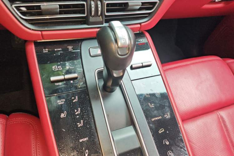 Used Porsche Macan 2023 Macan S 2.9T Gear Lever