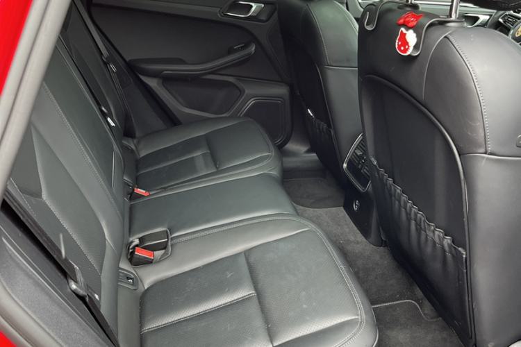 Used Porsche Macan 2023 Macan 2.0T Interior 4