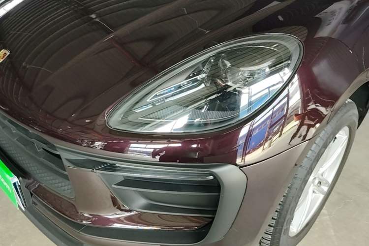 Used Porsche Macan 2023 Macan 2.0T Left Front Headlight