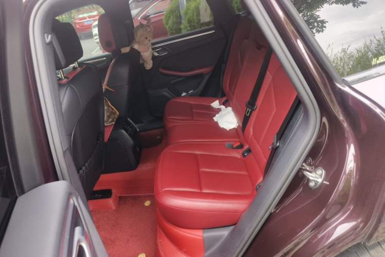 Used Porsche Macan 2023 Macan 2.0T Left Rear Seat