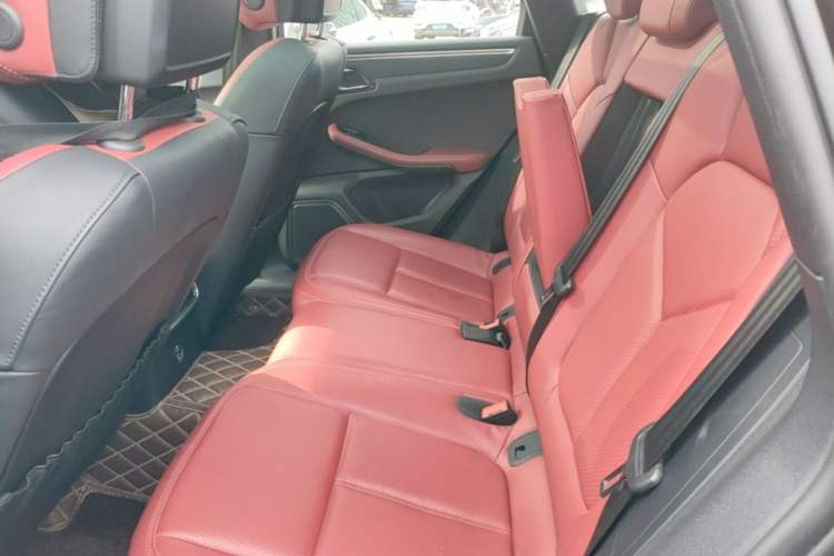 Used Porsche Macan 2023 Macan 2.0T Left Rear Seat