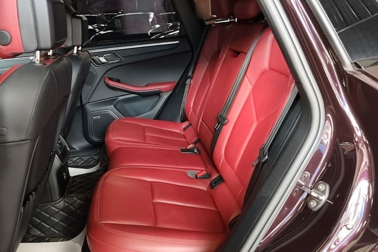 Used Porsche Macan 2023 Macan 2.0T Left Rear Seat