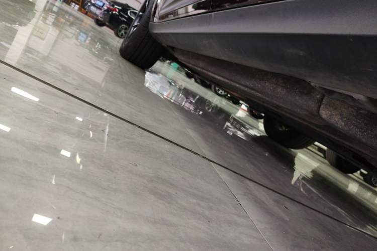 Used Porsche Macan 2023 Macan 2.0T Left Side Sill