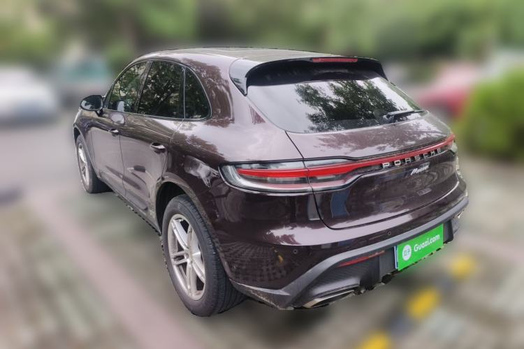 Used Porsche Macan 2023 Macan 2.0T Rear Left 45 Deg