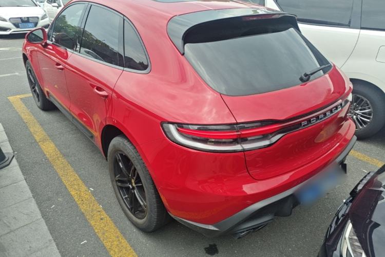 Used Porsche Macan 2023 Macan 2.0T Rear Left 45 Deg