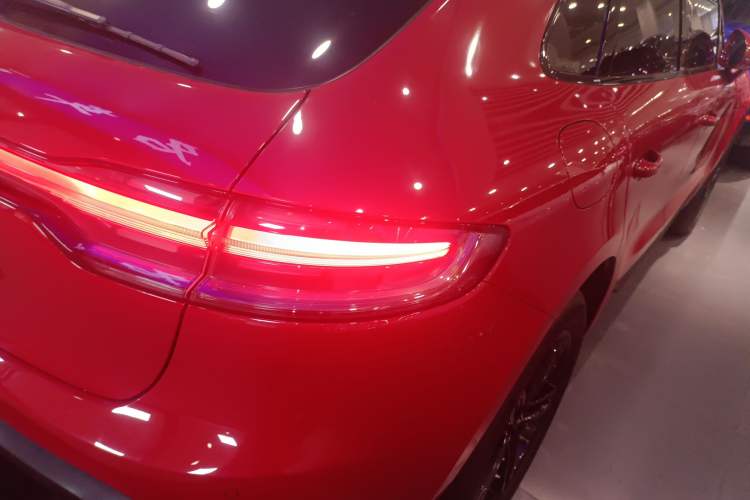 Used Porsche Macan 2023 Macan 2.0T Right Rear Taillight