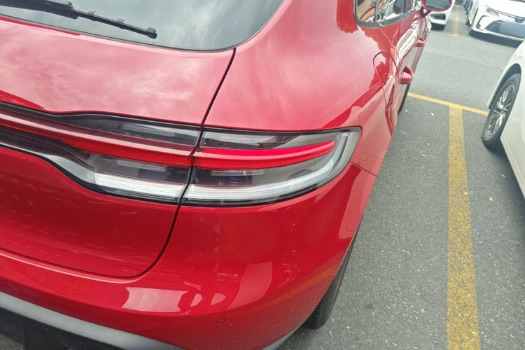 Used Porsche Macan 2023 Macan 2.0T Right Rear Taillight
