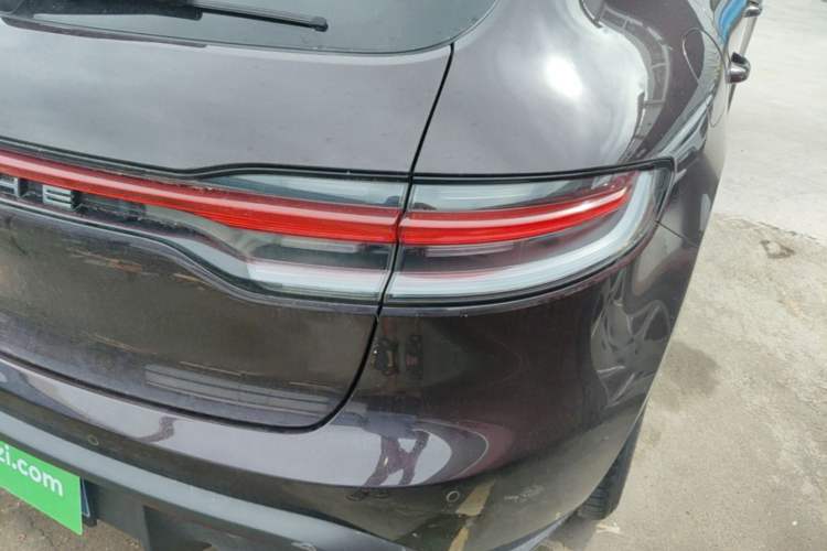 Used Porsche Macan 2023 Macan 2.0T Right Rear Taillight