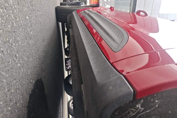 Used Porsche Macan 2023 Macan 2.0T Right Side Sill