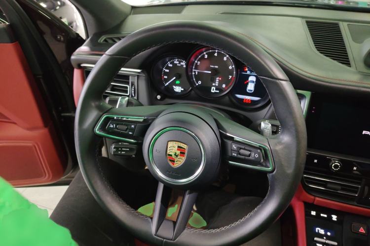 Used Porsche Macan 2023 Macan 2.0T Steering Wheel