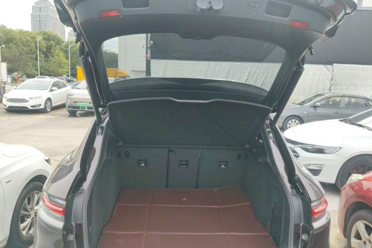 Used Porsche Macan 2023 Macan 2.0T Trunk