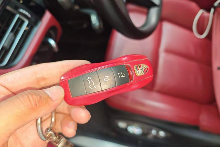 Used Porsche Macan 2023 Macan S 2.9T Vehicle Key